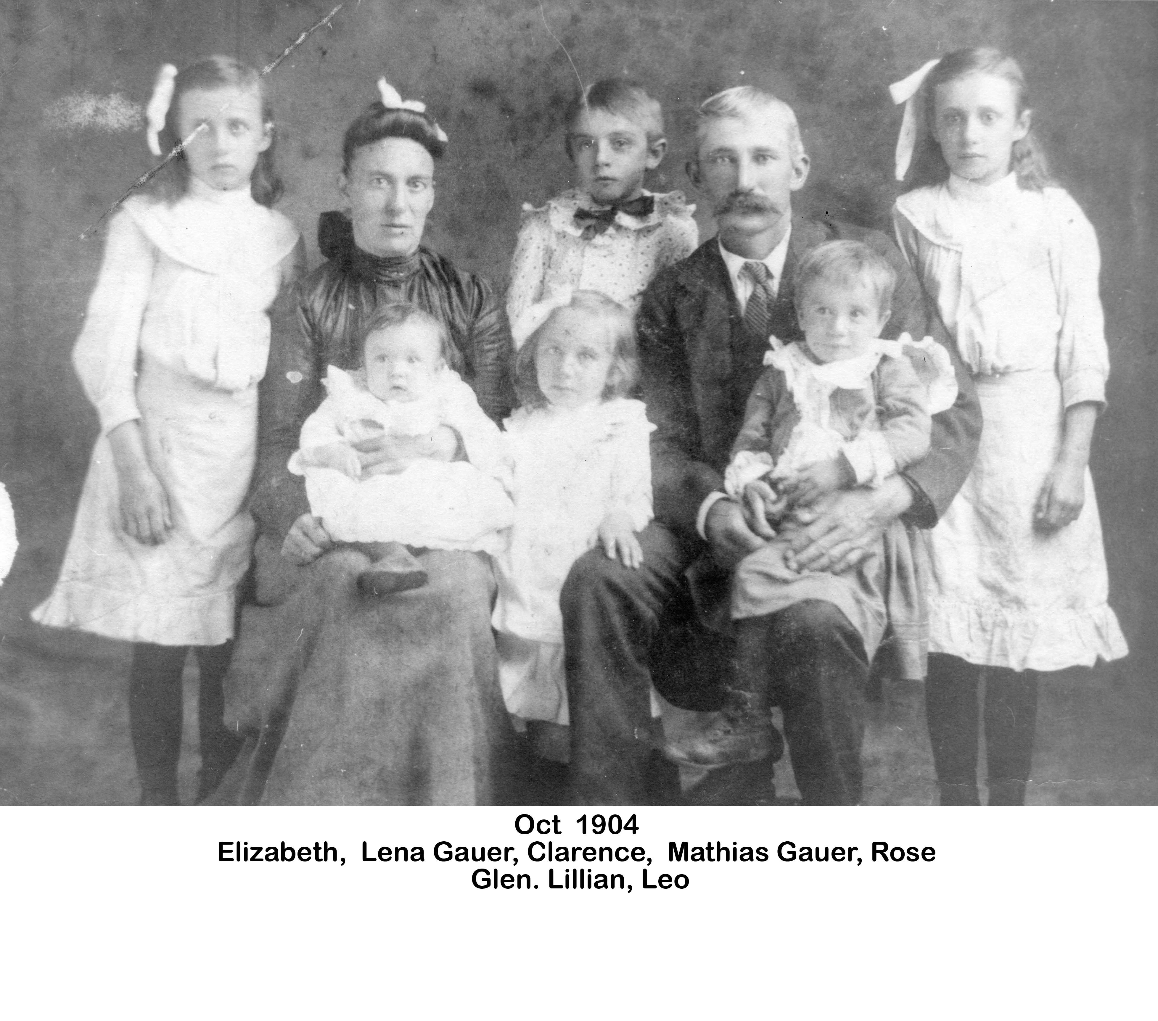 Matt Gauer Family 1904